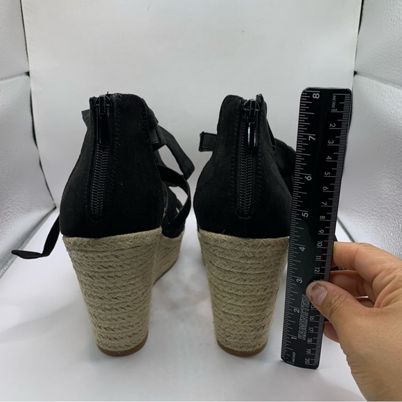 NWOB Torrid Women's Lombardi Wedges size 10 WW boo look ack suede sandals heels - Picture 4 of 7